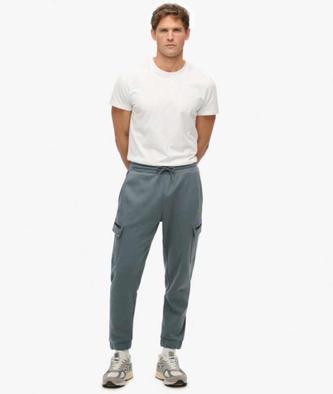 Superdry Herren Tech Cargo Jogginghose mit Logo Blue - Größe: M Superdry Herren Tech Cargo Jogginghose mit Logo Blue - Größe: M von Superdry