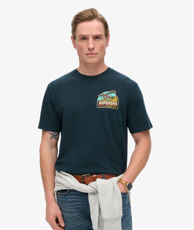 Superdry Herren Travel Postcard T-shirt mit Print im Brustbereich Marineblau - Größe: XL von Superdry