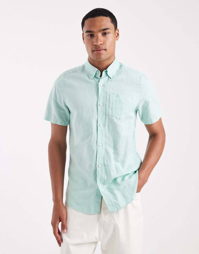 Superdry - Kurzärmliges Hemd aus Baumwoll-Leinenmix in Meerschaumgrün von Superdry
