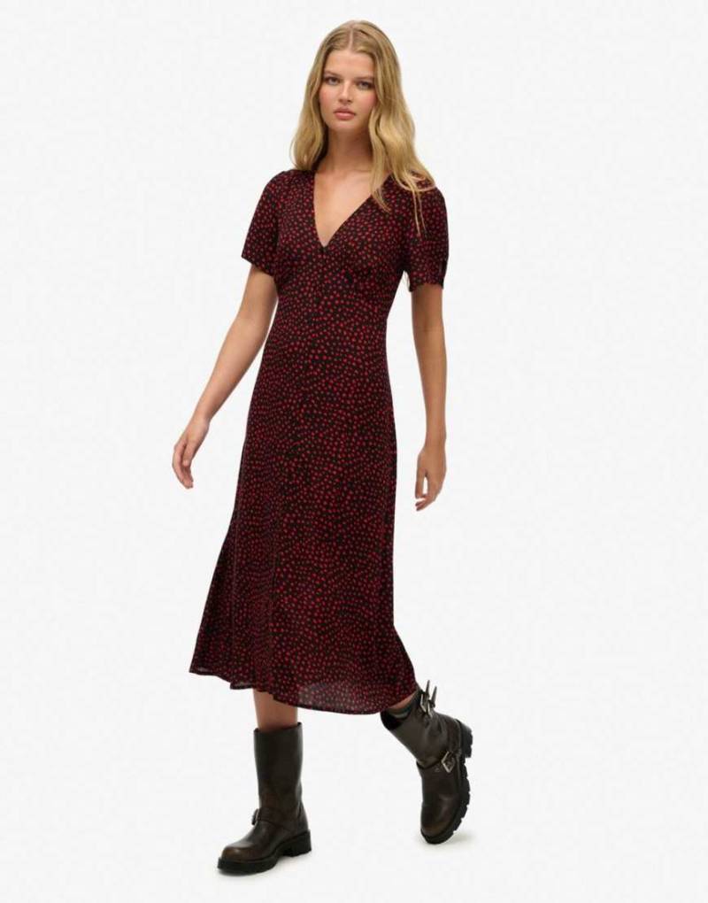 Superdry - Kurzärmliges Midi-Freizeitkleid mit rotem Herzmuster und Knopfleiste von Superdry