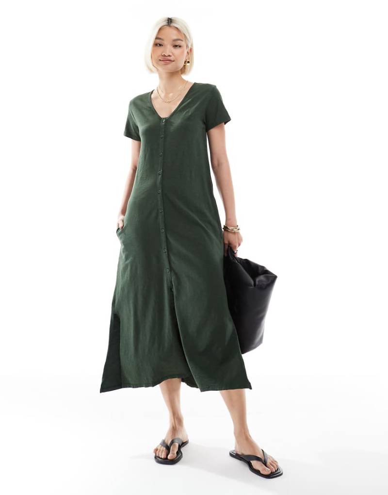 Superdry - Kurzärmliges Midikleid aus Jersey in Beuteltaschengrün mit Knopfleiste von Superdry