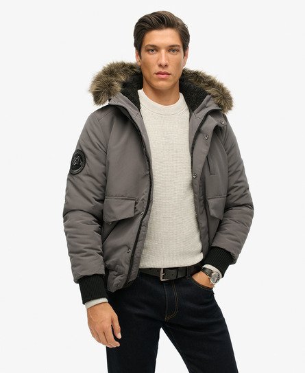 Superdry Herren Grau und Schwarz Bomberjacke Logoaufnäher, Größe: L - Größe: L von Superdry