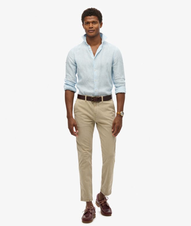 Superdry Men's International Chinohose Braun - Größe: 30/32 Superdry Men's International Chinohose Braun - Größe: 30/32 von Superdry