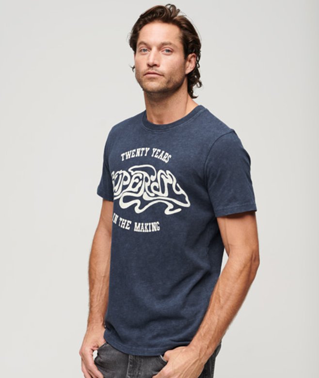 Superdry Men's T-shirt im 70er-Jahre-Stil mit Lo-fi-grafikband Marineblau - Größe: L von Superdry