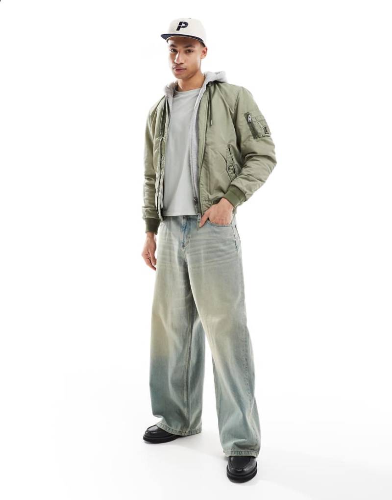 Superdry - Military Ma1 - Bomberjacke in verwaschenem Olivgrün von Superdry