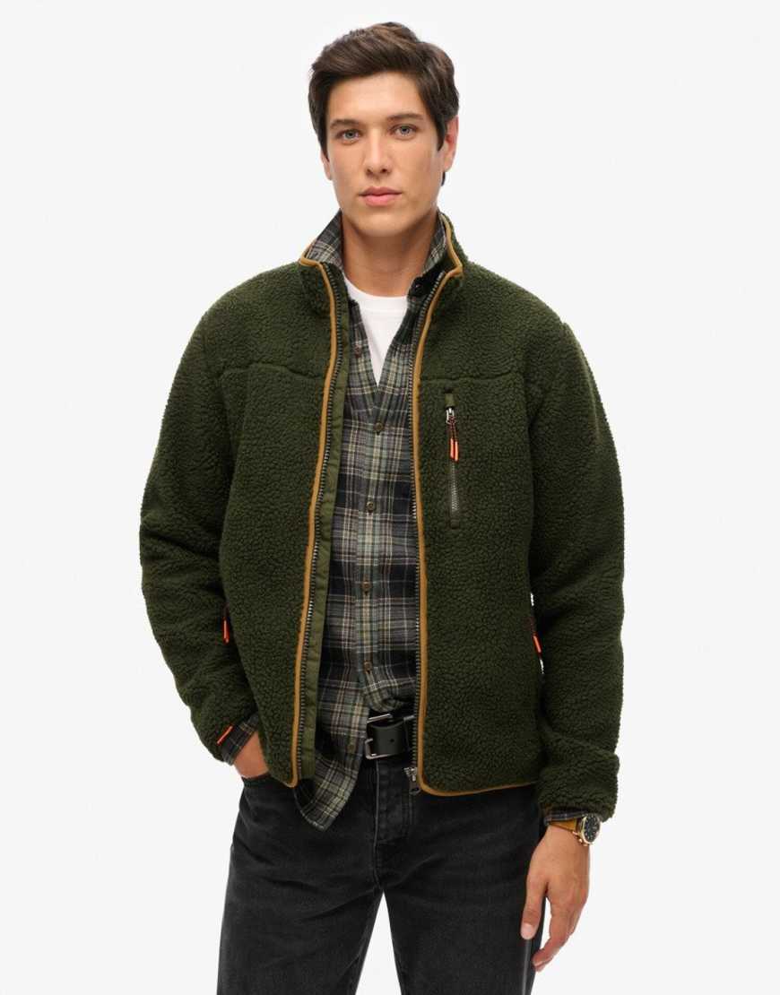 Superdry - Outdoor - Jacke aus Fleece in Surplus-Goods-Olivgrün mit durchgehendem Reißverschluss von Superdry