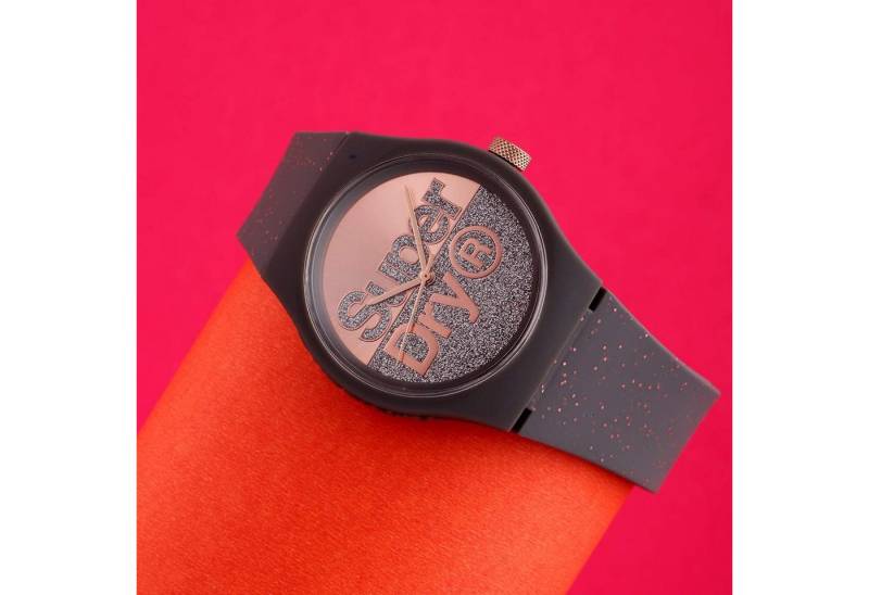 Superdry Quarzuhr Superdry Damen Analog Quarz Uhr mit Silicone Armband SYL273E, Superdry Damen Analog Quarz Uhr mit Silicone Armband SYL273E von Superdry
