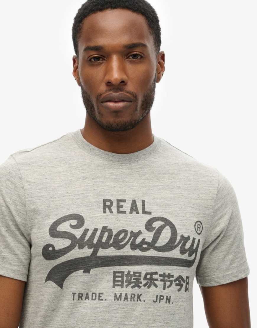 Superdry - T-Shirt in meliertem Athletik-Grau mit Vintage-Logo von Superdry