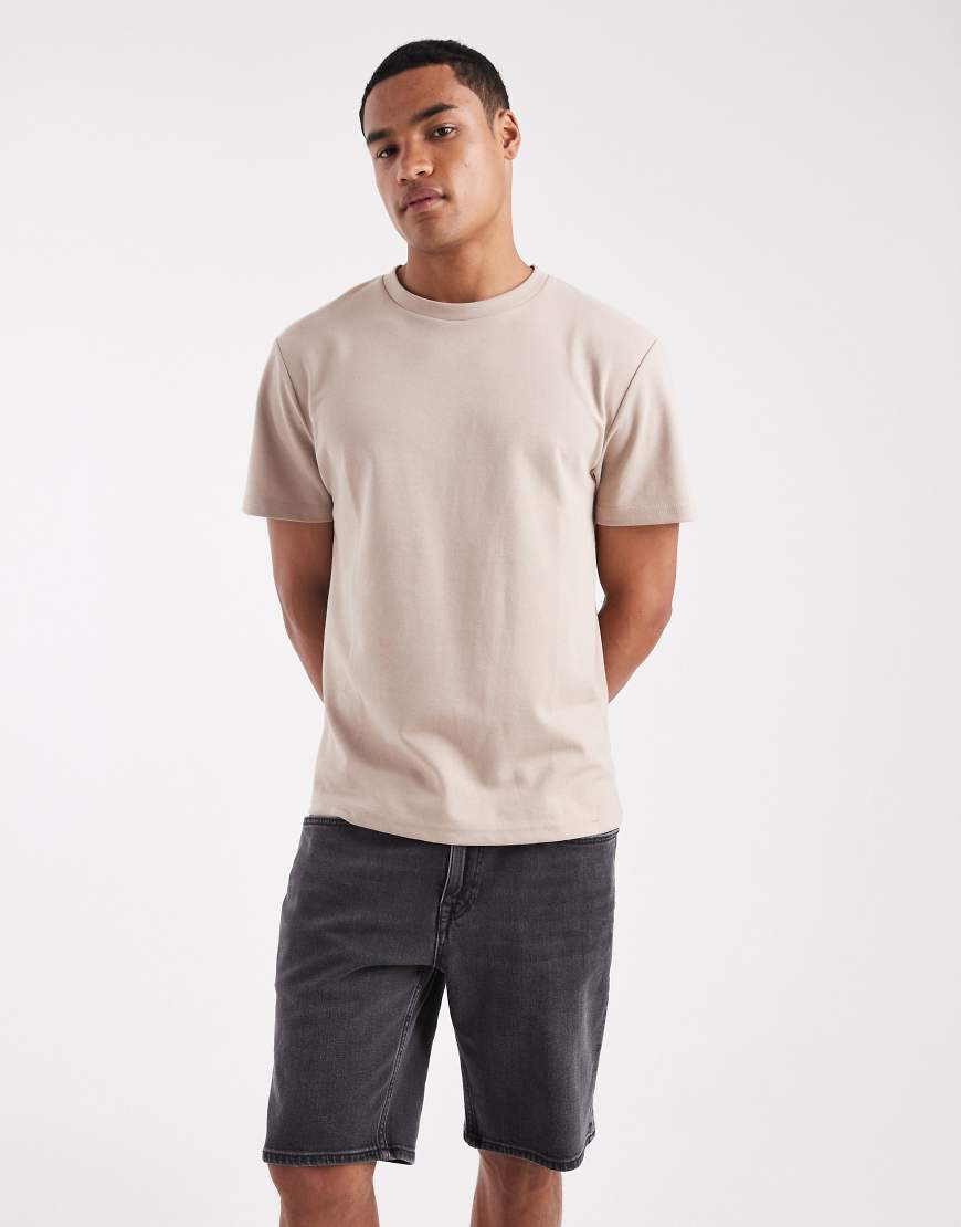 Superdry - Vintage - Gerade geschnittene Shorts in verwaschenem Wisconsin-Schwarz von Superdry