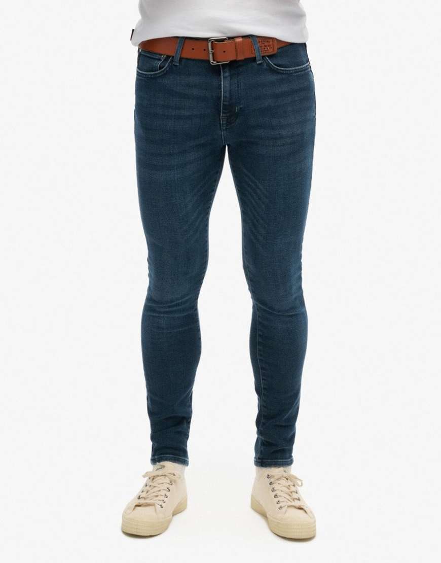 Superdry - Vintage - Jeans in „Vanderbilt Ink Worn"-Waschung mit engem Schnitt-Marineblau von Superdry