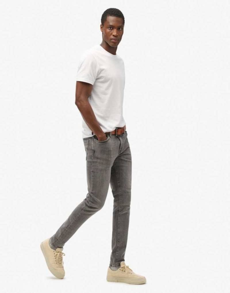 Superdry - Vintage - Jeans mit engem Schnitt in Clinton Used Grey-Grau von Superdry