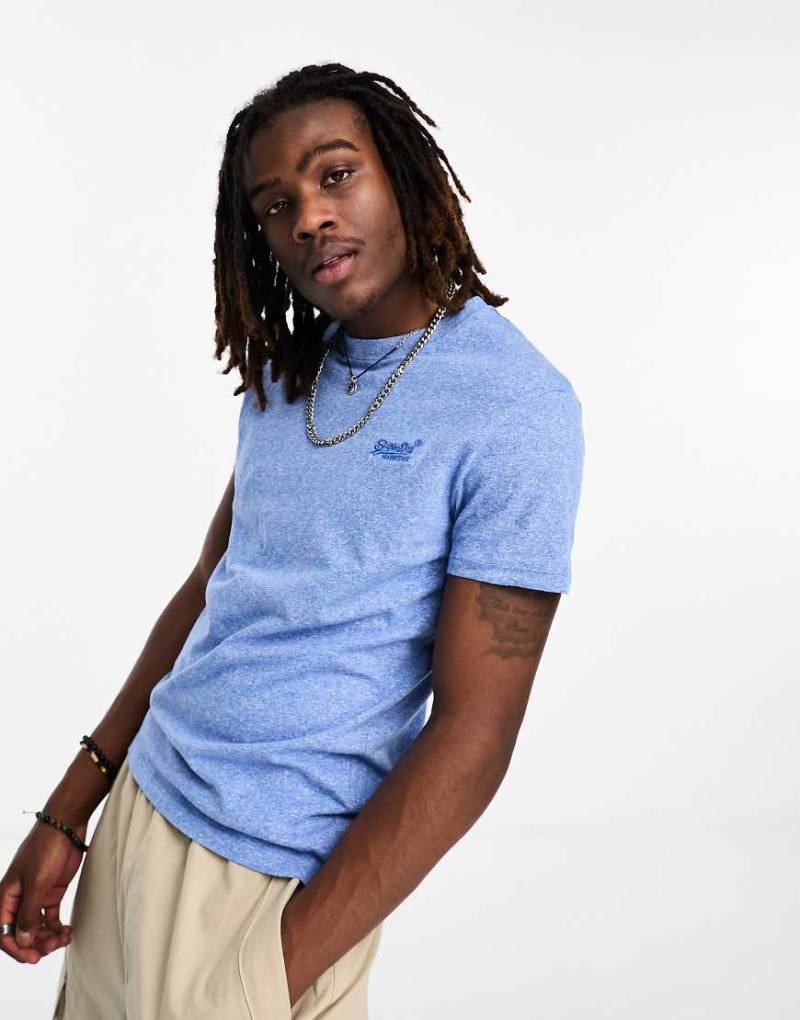 Superdry - Vintage - T-Shirt in Blau mit aufgesticktem Logo Superdry - Vintage - T-Shirt in Blau mit aufgesticktem Logo von Superdry