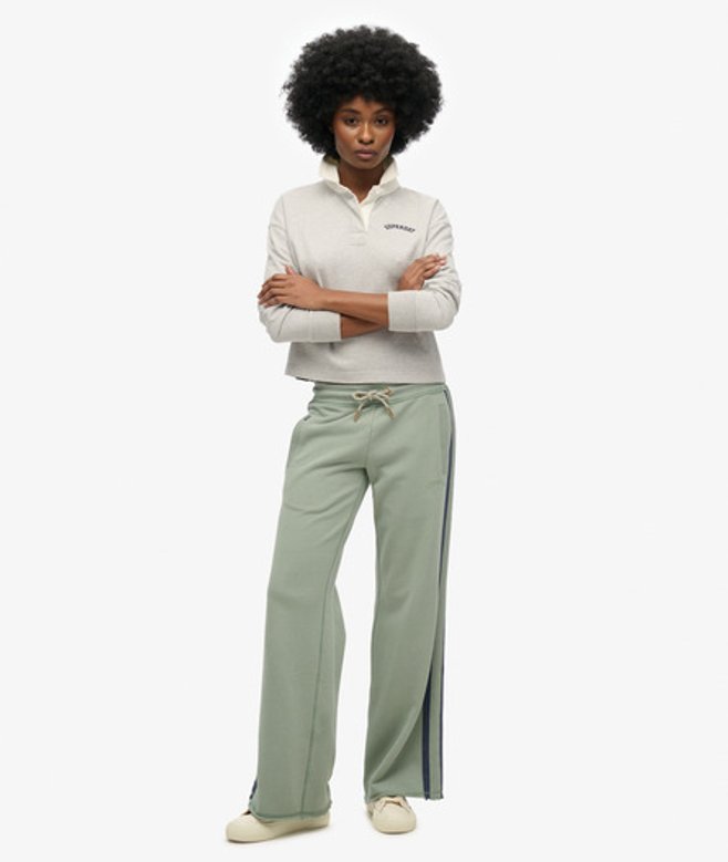 Superdry Women's Athletic Essentials Jogginghose mit Geradem Bein und Logo Grün - Größe: 36 von Superdry