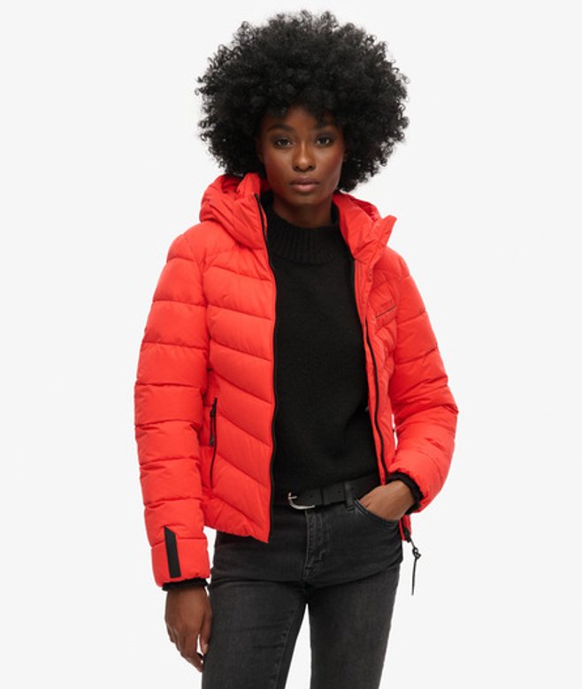 Superdry Damen Steppjacke aus Mikrofaser mit Kapuze, Rot - Größe: 34 Superdry Damen Steppjacke aus Mikrofaser mit Kapuze, Rot - Größe: 34 von Superdry