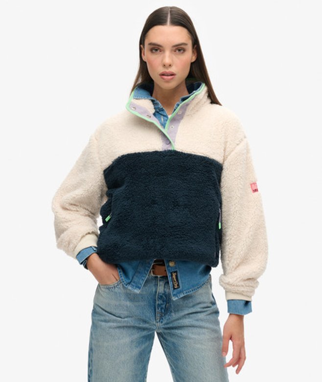 Superdry Damen Superweicher Mash Up Henley-Pullover, Creme & Marineblau - Größe: 44 Superdry Damen Superweicher Mash Up Henley-Pullover, Creme & Marineblau - Größe: 44 von Superdry