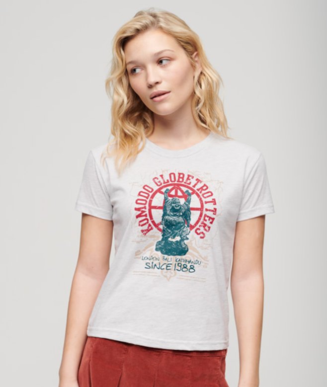 Superdry x Komodo Damen Weiß, Rot und Grün Globetrotter Figurbetontes T-Shirt mit Grafikdruck, Größe: 38 von Superdry