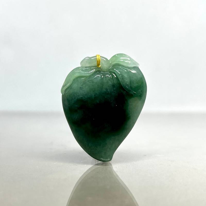 Natürliche Grüne Jadeit Jade A Grade Handmade Geschnitzt Mit Pfirsich Anhänger Ul081121-3 33 Mm | L 27 | B 6, 5 von Superjadelite