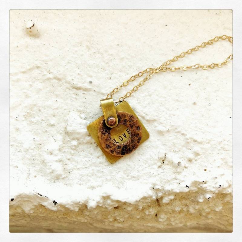 Liebe in Ihren Augen-Handgefertigte Messing-Kette Liebe in Ihren Augen-Handgefertigte Messing-Kette von SuperpickleStudio