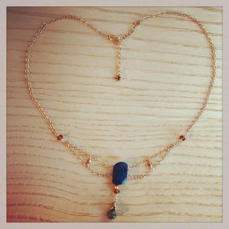 Schloss in Der Sky-Handmade Lapislazuli Halskette(Verkauft von SuperpickleStudio