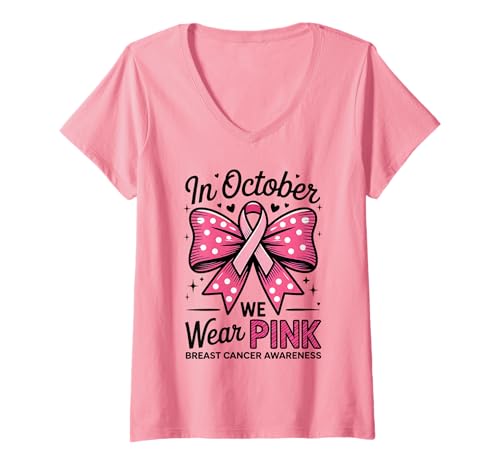 Damen Im Oktober tragen wir rosa Awareness Bow Ribbon Frauen T-Shirt mit V-Ausschnitt Damen Im Oktober tragen wir rosa Awareness Bow Ribbon Frauen T-Shirt mit V-Ausschnitt von Support Pink Ribbon Breast Cancer Awareness