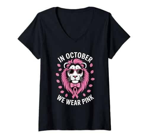 Damen Im Oktober tragen wir rosa Brustkrebs-Bewusstseins-Grafik T-Shirt mit V-Ausschnitt Damen Im Oktober tragen wir rosa Brustkrebs-Bewusstseins-Grafik T-Shirt mit V-Ausschnitt von Supportive Apparel for Breast Cancer Awareness and