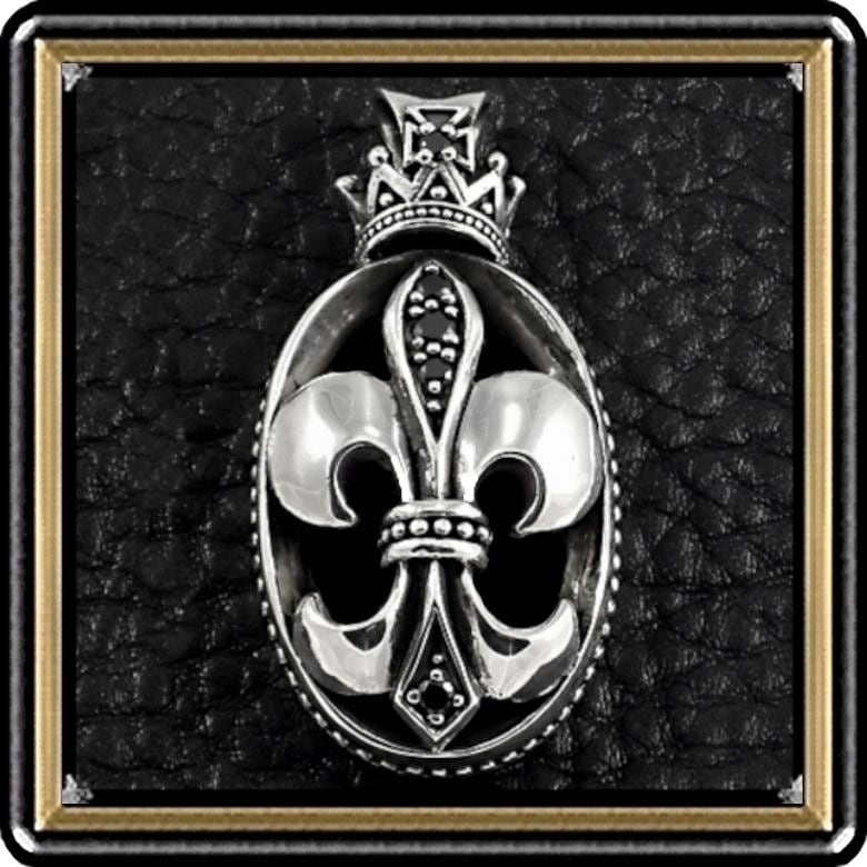 Massiver Sterling Silber Fleur De Lis Anhänger Mittelalter Bikerschmuck Massiver Sterling Silber Fleur De Lis Anhänger Mittelalter Bikerschmuck von SupremeSilverJewelry