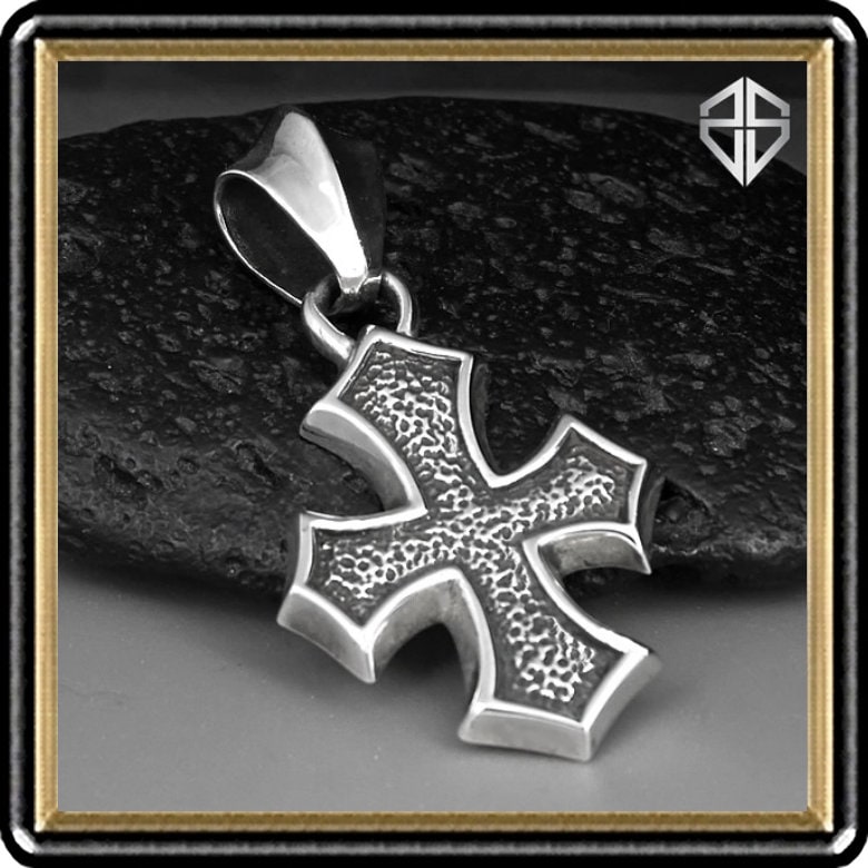 Sterling Silber Malteser Kreuz Anhänger Heavy Biker Surfer Stil Sterling Silber Malteser Kreuz Anhänger Heavy Biker Surfer Stil von SupremeSilverJewelry