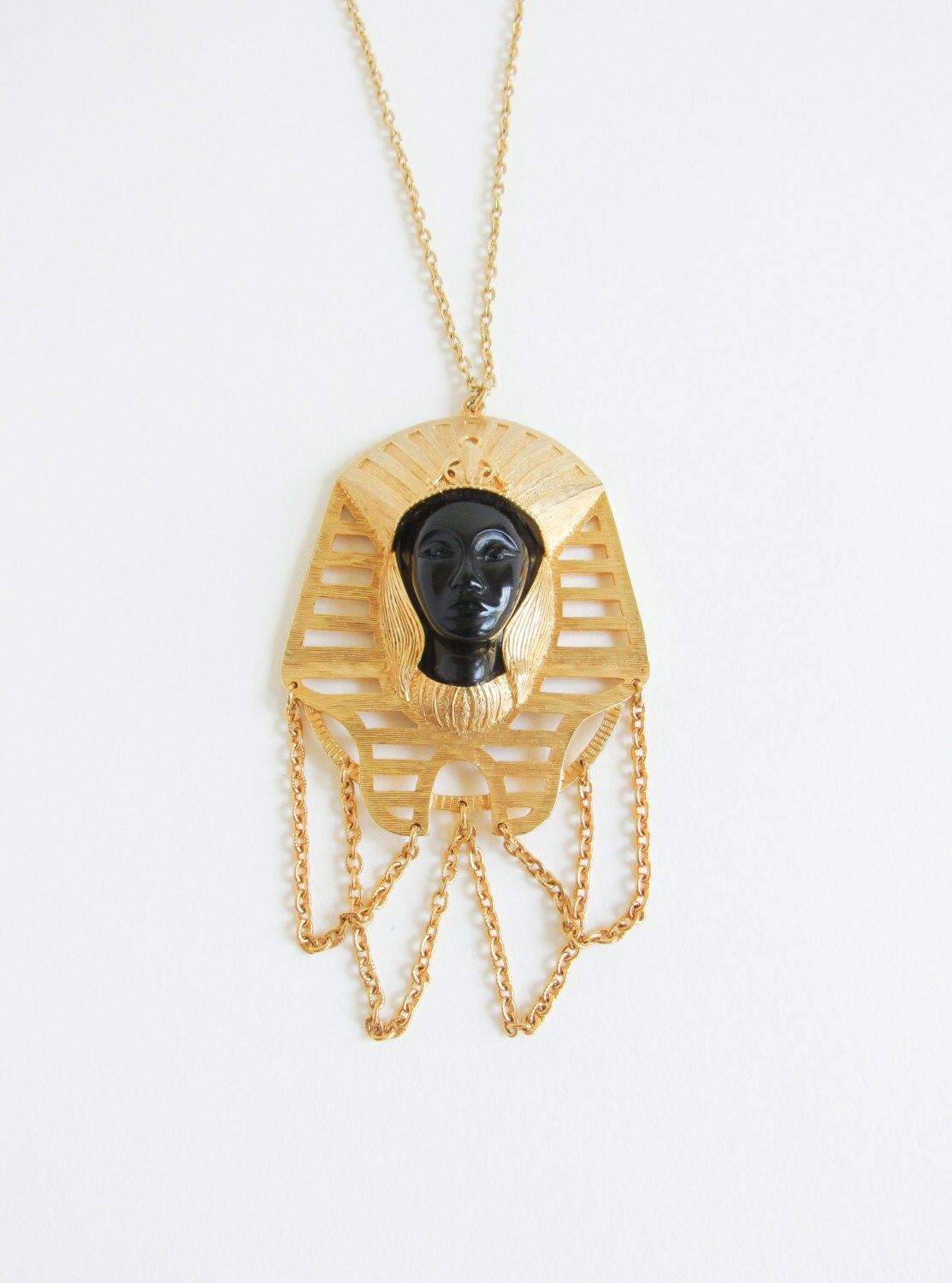 African Queen Vintage Kette Mit Quaste Fringe African Queen Vintage Kette Mit Quaste Fringe von SurLhistoire