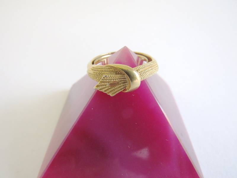 Vintage Gürtel Ring Gold Vintage Avon Ring Größe 5, 5 Silberfarben Vintage Gürtel Ring Gold Vintage Avon Ring Größe 5, 5 Silberfarben von SurLhistoire