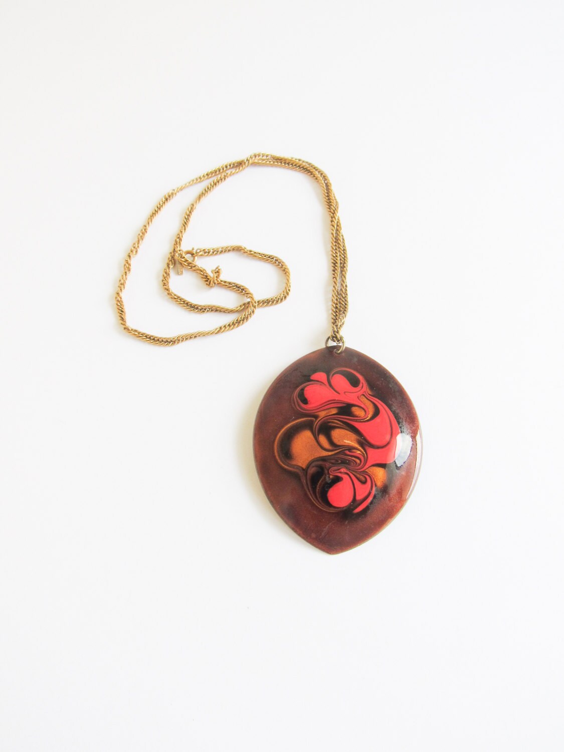 Vintage Mid Century Modernist Splatter Emaille Halskette Vintage Mid Century Modernist Splatter Emaille Halskette von SurLhistoire