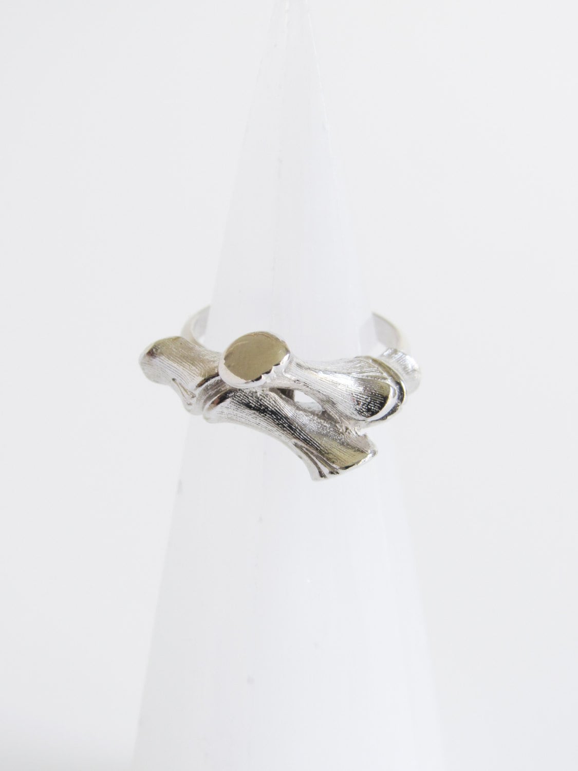 Vintage Silber Bambus Ring Von Sarah Coventry Größe 6 - 7/Einstellbar Vintage Silber Bambus Ring Von Sarah Coventry Größe 6 - 7/Einstellbar von SurLhistoire