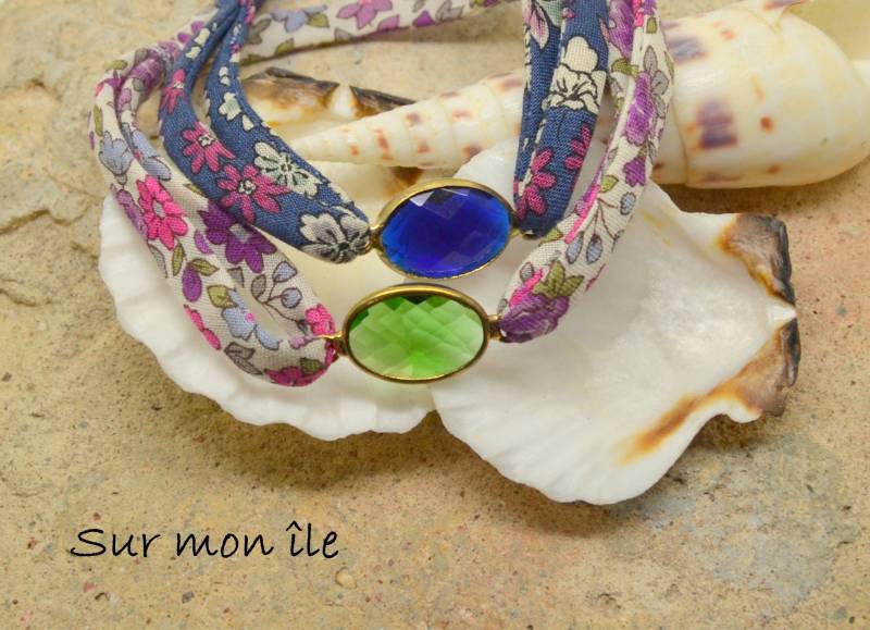 Damen Armband, Freiheit Stoff, Blau, Glas-Stecker, Gold Metall von SurMonIleCreations