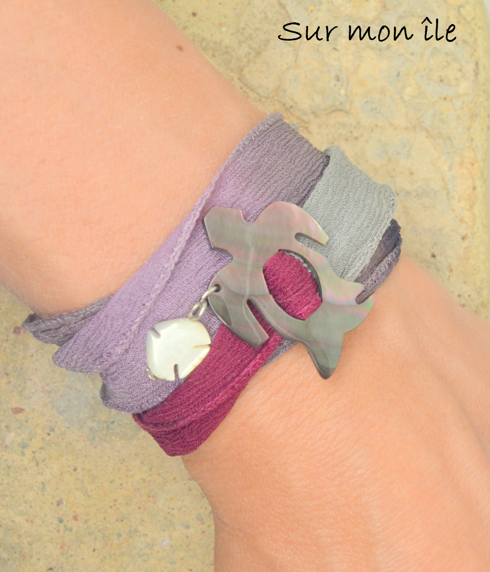 Schildkröte Armband, Tahitian Perlmutt, Fisch, Seidenband Schildkröte Armband, Tahitian Perlmutt, Fisch, Seidenband von SurMonIleCreations