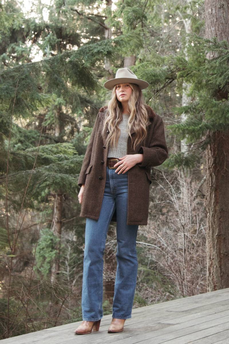 1950Er 1960Er Jahre Lakeland Herringbone Wollmantel Mit Lammfellkragen + Futter, Winter-Cruiser-Mantel von SurfandtheCity