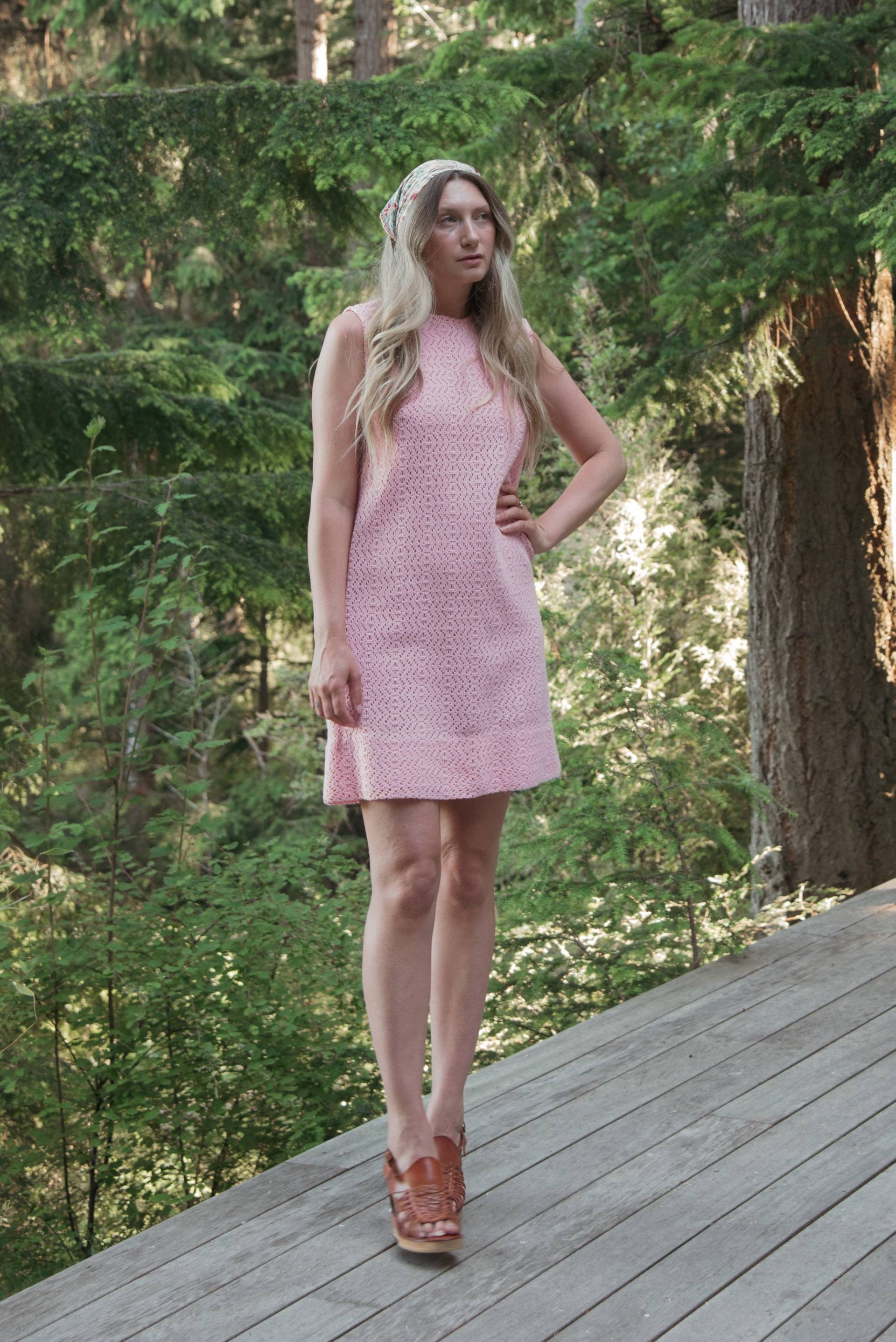 60Er Jahre Rosa Häkelkleid - Sommer Stricken Twiggy Mod Kleid von SurfandtheCity