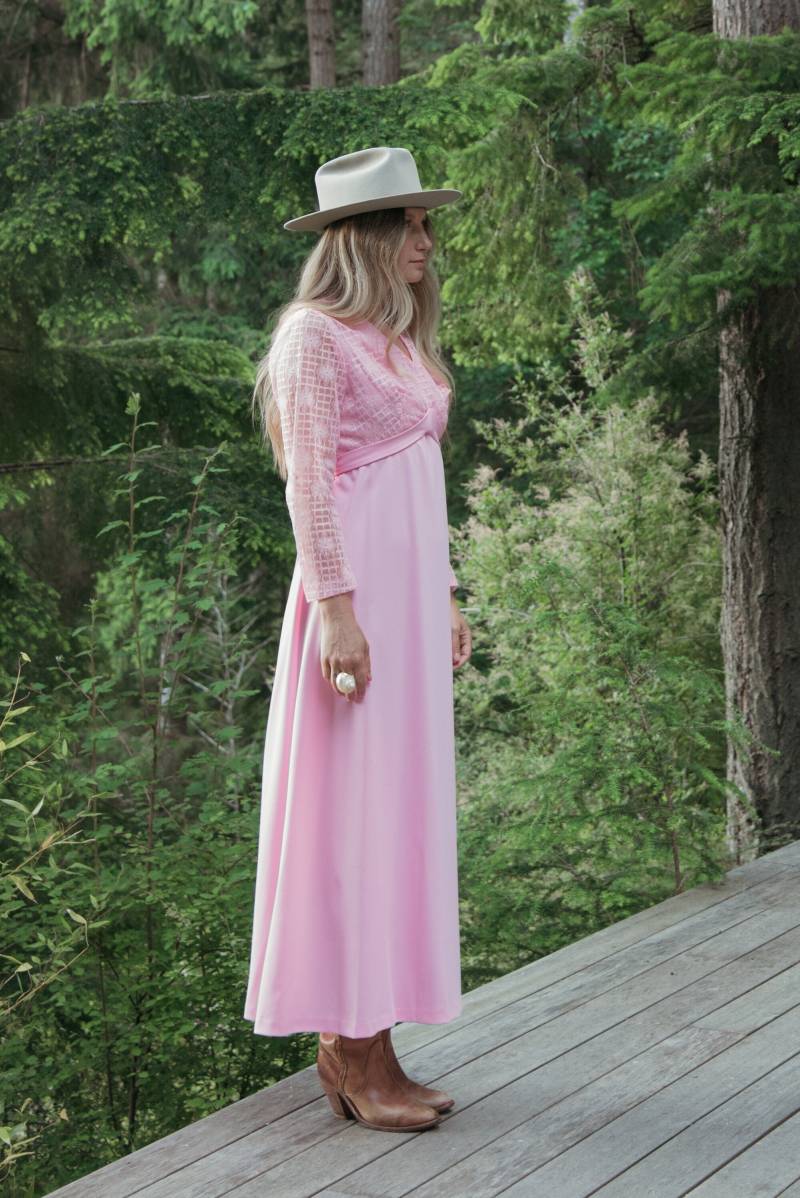 Rosa Spitze 70Er Jahre Maxi Kleid, Langarm Cocktailkleid, Abendkleid, Abschlussballkleid von SurfandtheCity