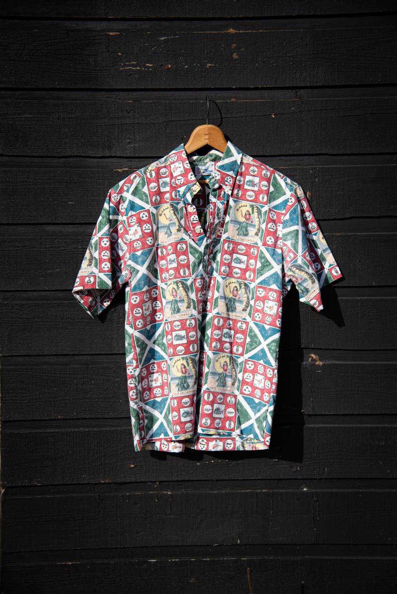 Vintage Mele Kalikimaka Reyn Löffel Hawaii Weihnachts Shirt | Große Baumwolle Rückseite Druck Hula Girl Tiki Hawaiian Shirt Aloha Polo von SurfandtheCity