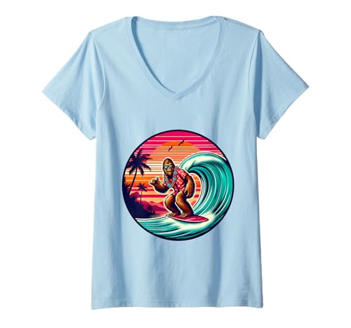 Damen Bigfoot Surfbrett Strand Sommer Surfen Sasquatch Hawaii T-Shirt mit V-Ausschnitt Damen Bigfoot Surfbrett Strand Sommer Surfen Sasquatch Hawaii T-Shirt mit V-Ausschnitt von Surfing Bigfoot Riding Wave Sasquatch Funny tees