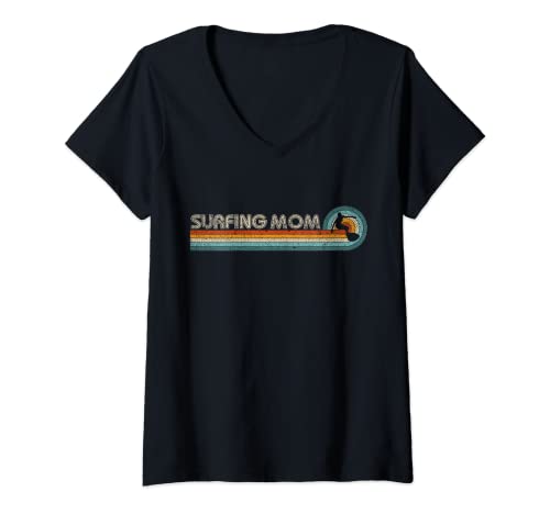 Damen Mothers Surf Clothes Retro Surfing Mom Surfer T-Shirt mit V-Ausschnitt Damen Mothers Surf Clothes Retro Surfing Mom Surfer T-Shirt mit V-Ausschnitt von Surfing Mom Gifts Mom Surf Shirts Mother Surfer