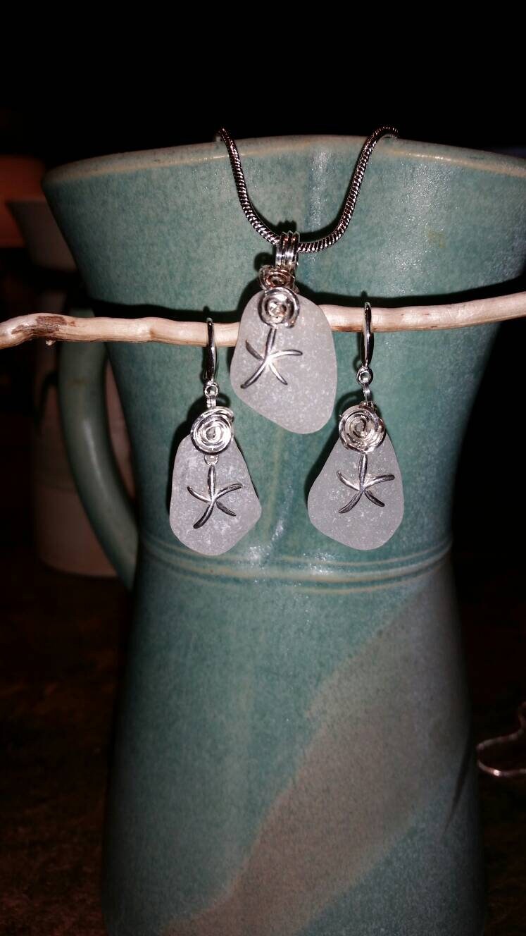 Echte Meer Glasohrringe Und Halskette Handgefertigt Sterling Silber Mit Seestern Anhänger Echte Meer Glasohrringe Und Halskette Handgefertigt Sterling Silber Mit Seestern Anhänger von SurfsideBeachglass