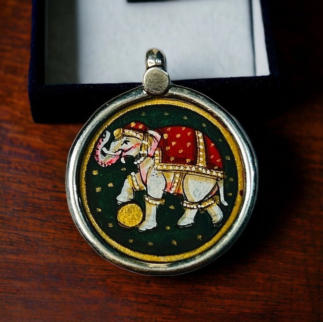 Handmade 925 Sterling Silber Handbemalte Elefant Anhänger Glücksbringer Geschenk Malerei Charme von SurrekhaCollections