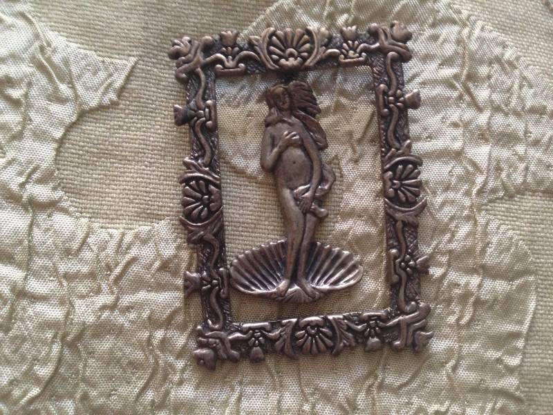 Hand & Hammer Demateo Sterling Birth Of Venus Pin Brosche Hand & Hammer Demateo Sterling Birth Of Venus Pin Brosche von SurrenderDorothy