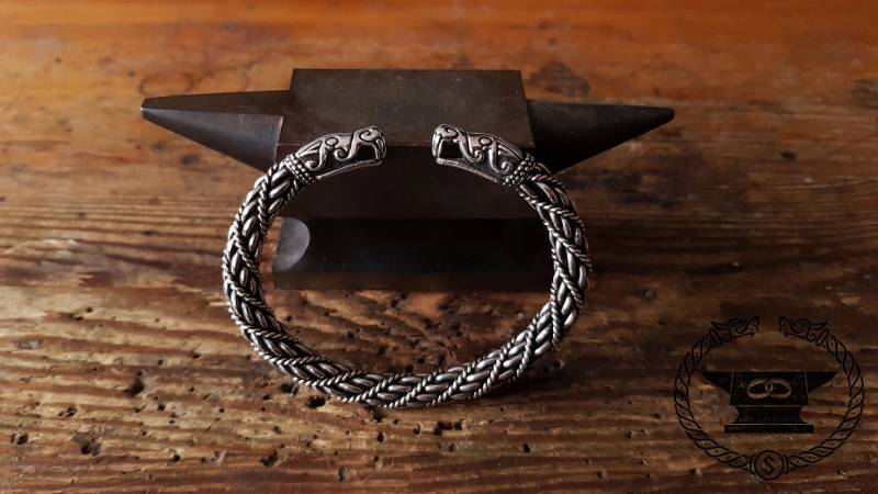 Wikinger Armreif Bärenköpfe Drachenköpfe Wolfsköpfe Rabenköpfe Gotland Sterlingsilber Massiv von Surtursschmiede