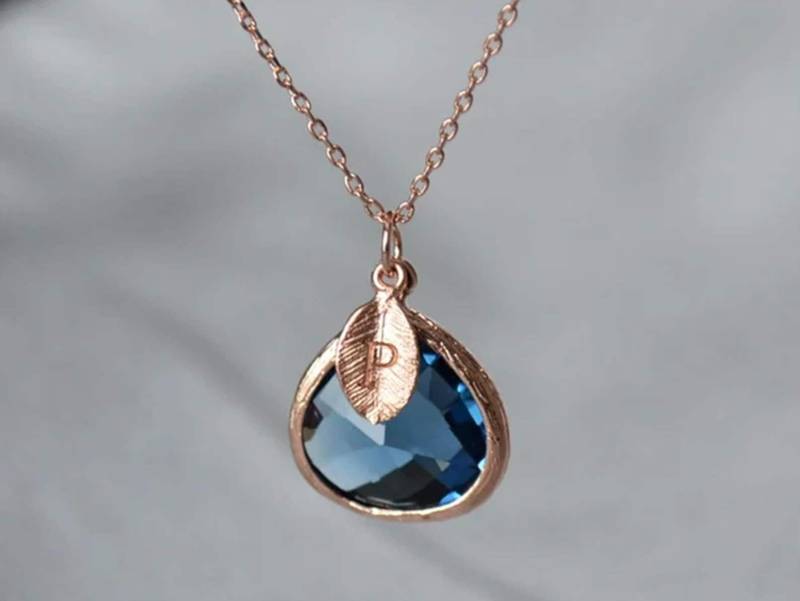 Personalisierte Saphir Halskette, September Birthstone Benutzerdefinierte Anfang Geschenk Für Sie, Schmuck, Brautjungfer Halskette von Susabellas
