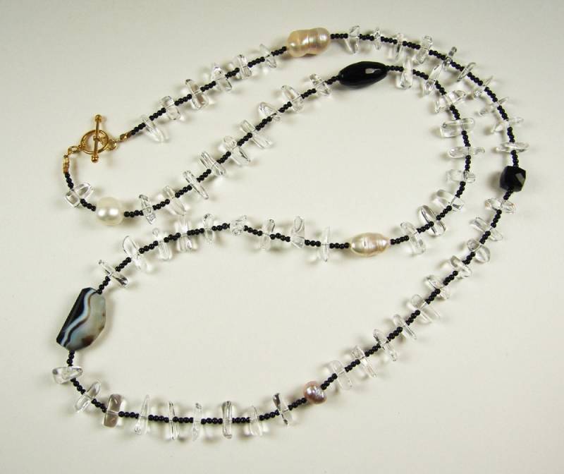 Entzückende Kristall Stick Und Schwarzer Onyx Halskette Entzückende Kristall Stick Und Schwarzer Onyx Halskette von SusanAndersonDesign