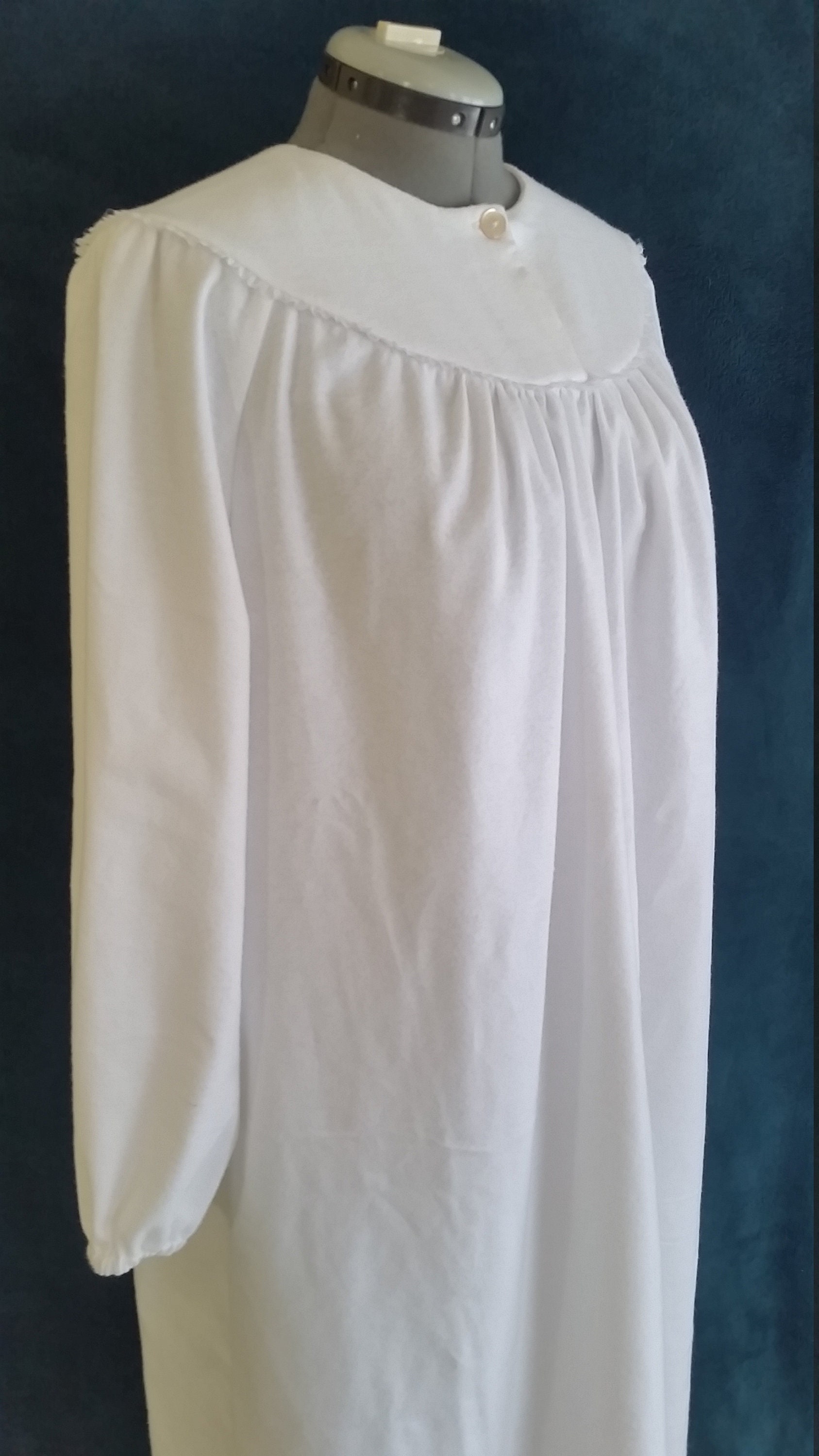 Damen Custom Made Baumwoll Flanell Nachthemd von Susannassewing