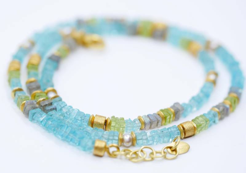 Apatit Kette Mit Labradorit Und Peridot von SusanneKringsSchmuck