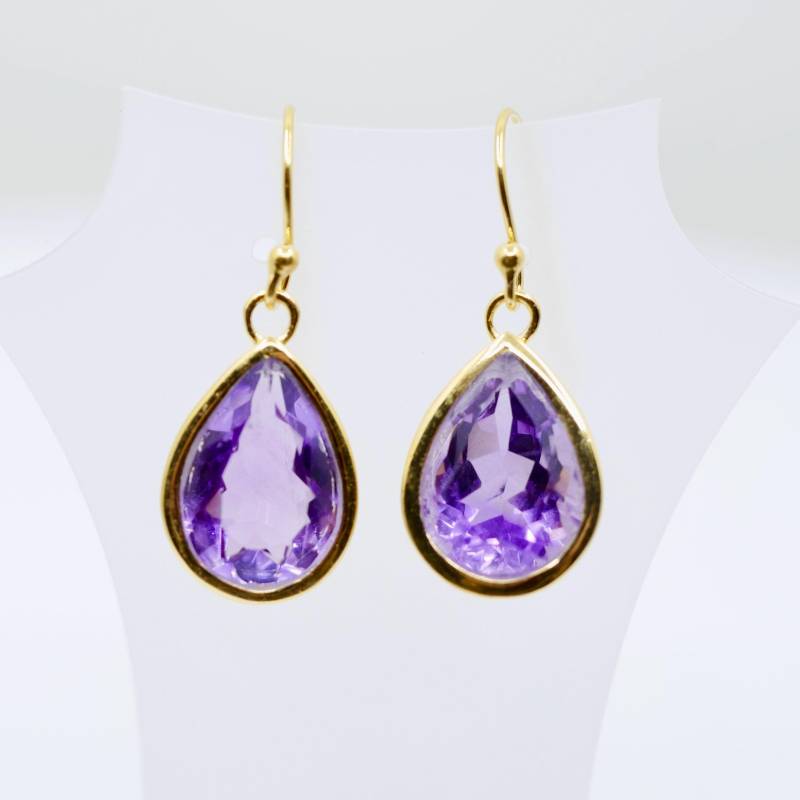 Große Amethyst Ohrringe Golden von SusanneKringsSchmuck