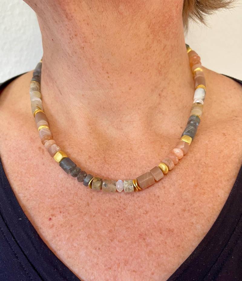 Große Mondstein Kette Mit Labradorit in Erdtönen von SusanneKringsSchmuck