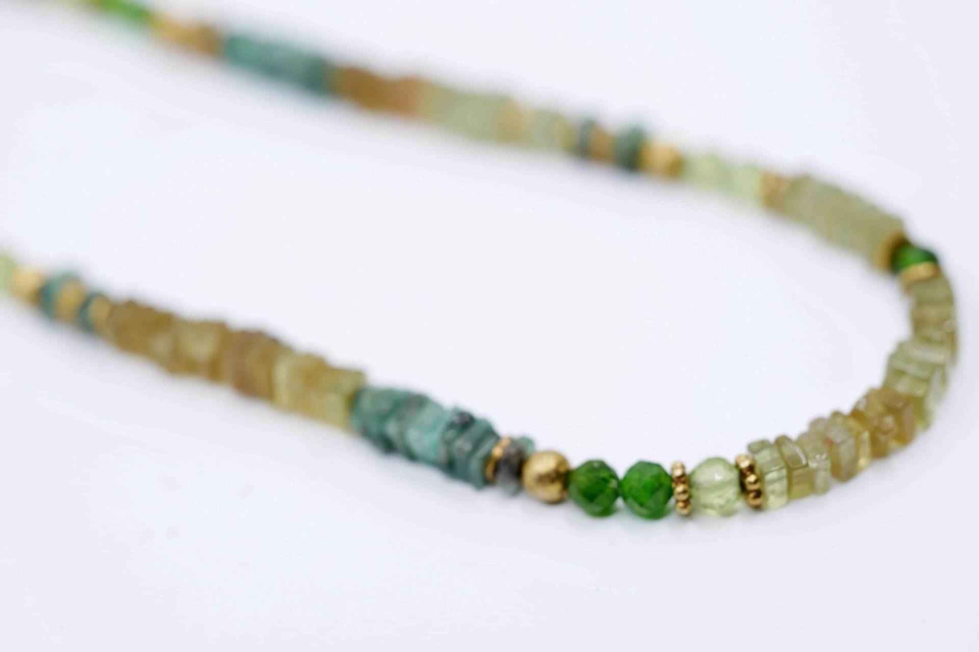 Grüne Edelstein Kette 45cm von SusanneKringsSchmuck